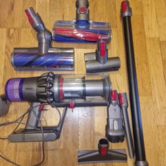 Dyson V11 Clck in
