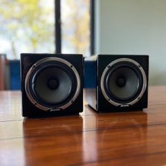 Avantone Active Mixcubes speakers + chargers