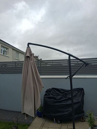 Cantilever Umbrella