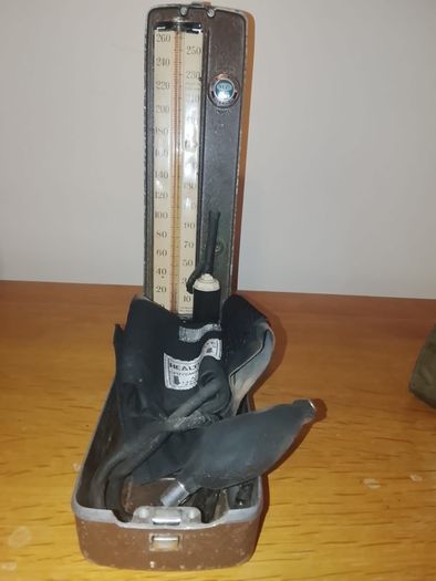 Vintage 1950's Accoson Mercury Sphygomanometer