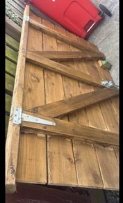 Timber side gate