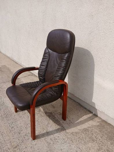 Orthopedic Chair