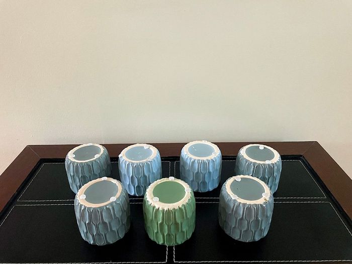 Green shade ceramic flower pots (2 lots)