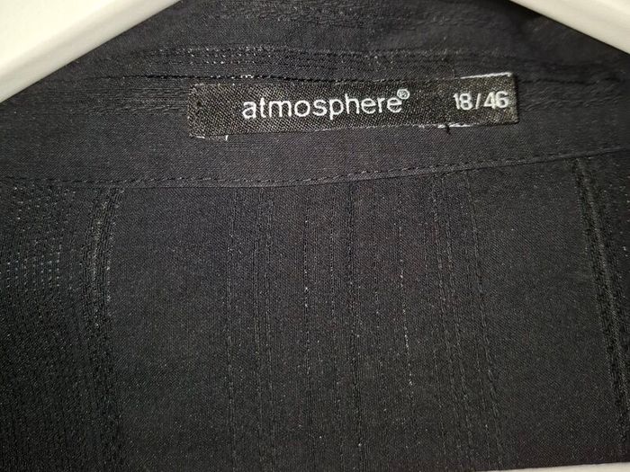 Blouse size 18