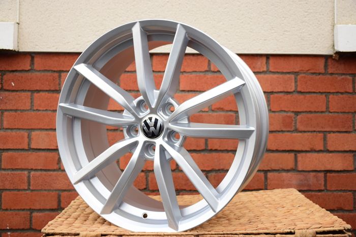 18" Vw Pretoria Type Black Alloys Seat Audi Skoda Vw 5x112