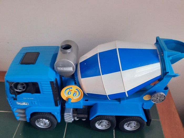 Bruder Cement Truck