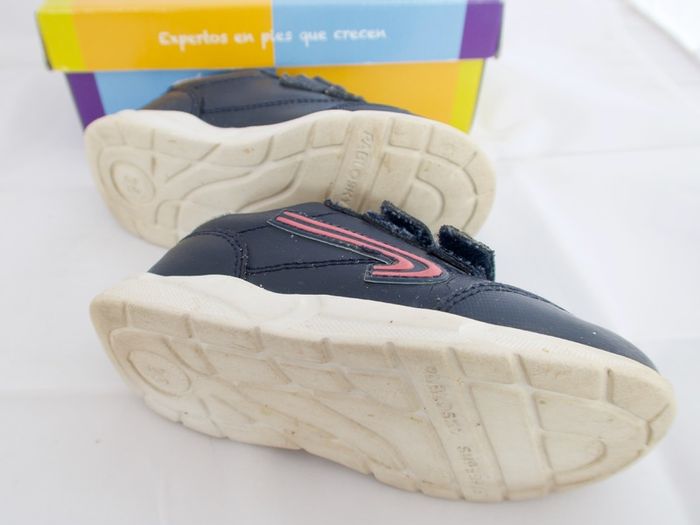 Pablosky Girl shoes size 26 Torello Marino