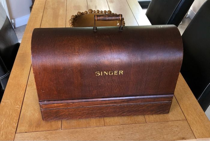 Singer Sewing Machine
