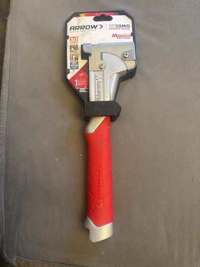 hammer tacker