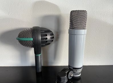 Microphones & Mic Stands