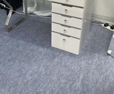 Vanity unit with Hollywood mirror