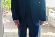Stunning  Blue/Navy mens suit