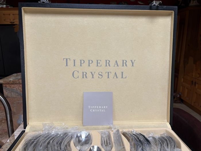 Tipperary 72- piece cutlery set