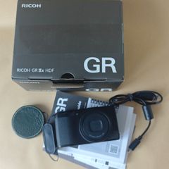 Ricoh GR IIIx HDF - Ultimate Pocket Street Camera (4464 Shutter Count)