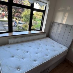 Single bed and Mattress