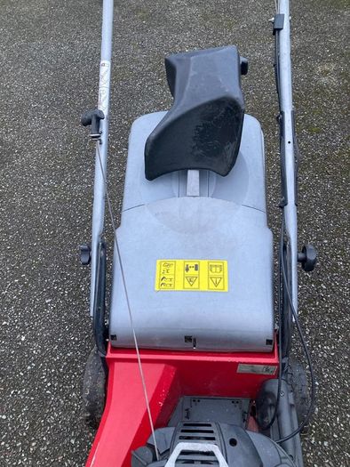 Self drive lawnmover - Castelgarden