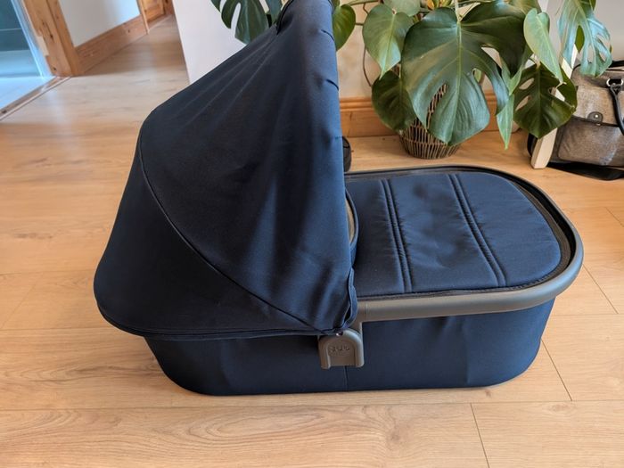 Uppababy V2 Buggy and Bassinet