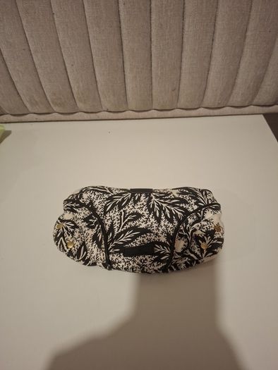 Ladies handbag