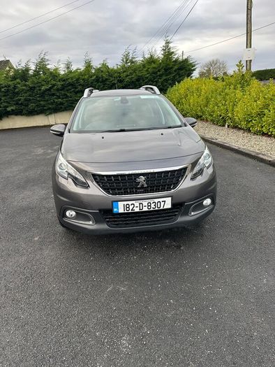 2018 Peugeot 2008 1.2 petrol with warranty