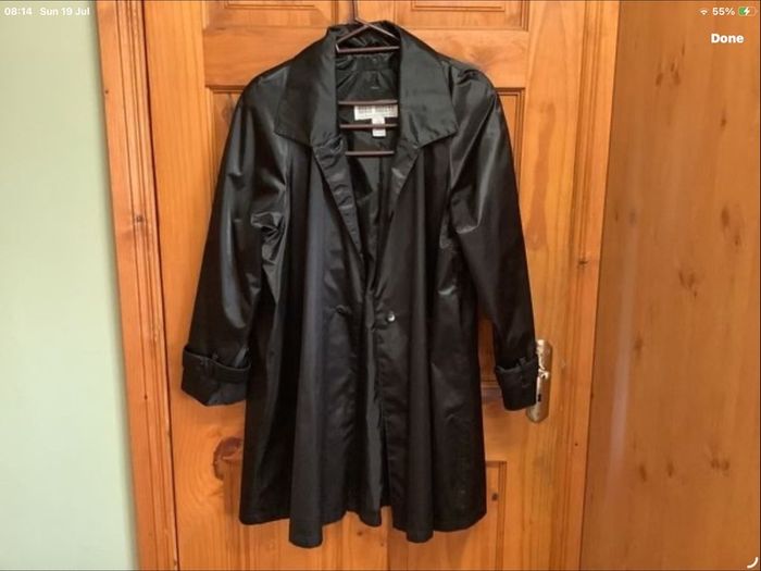Coat Black fits size Large fits size 18