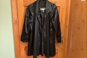 Coat Black fits size Large fits size 18