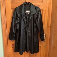 Coat Black fits size Large fits size 18
