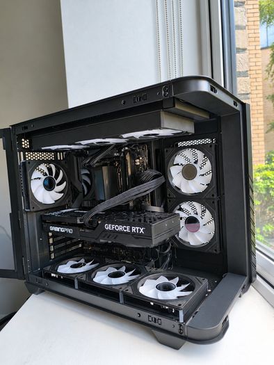 New Gaming Pc Rtx 5070ti, 9800x3d, 32gb Ddr5, 2tb Ssd