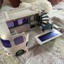 bratz bus Image 3