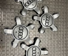 Audi centre caps