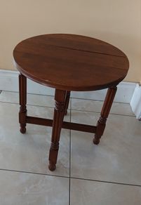 Side Table / Small Plant Table