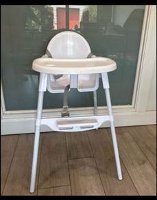 High chair in excellent condition - adjustable height