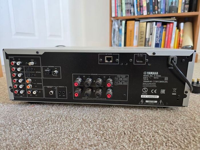 Yamaha r-n500 network receiver amplifier