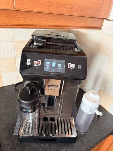 DeLonghi Eletta Explore Coffee Machine