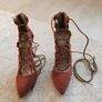 Ladies Heels- size 5 Image 2