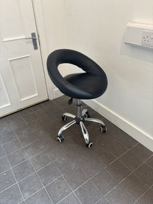 Salon/Beauty Chair