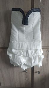 Daisy mini dress  puff style with crystals aplication size 6-8