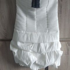 Daisy mini dress  puff style with crystals aplication size 6-8