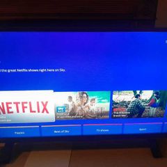 Toshiba Smart tV 32" working and no scratches