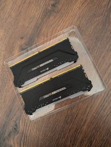 Corsair Vengeance RGB Pro 32GB (2x16GB) 2666MHz DDR4 RAM