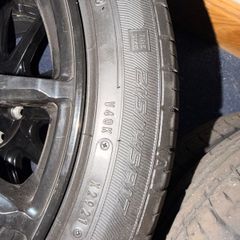 Pruis 17 inch wheels