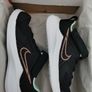 Unisex Nike. Uk 8.5 Image 4