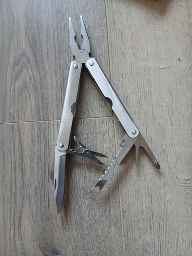 Multi tool Pliers