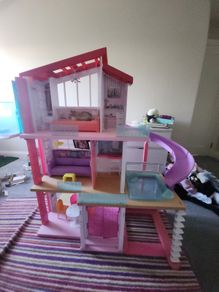 barbie dream house, doll house
