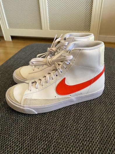 Nike Blazer Mid '77 UK4.5 (23.5cm)