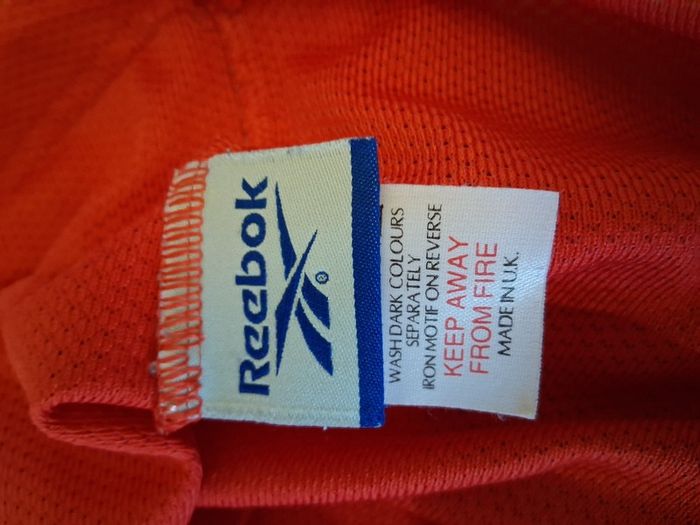 Liverpool Jersey. Official Reebok Home Jersey From Season 1998/2000. Authentic Original From 1998. Not A Modern Day Remake.