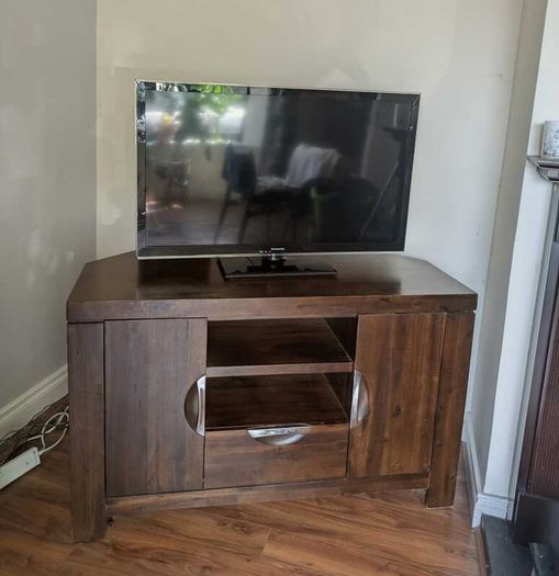 TV Corner Unit & Sideboard