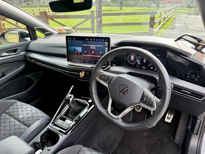 2025 VW Golf 8 R-Line Black Edition 1.5 TSI 150hp