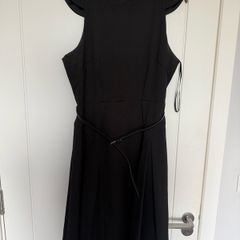 Coast Black Fitted Dress with patent belt Size 16