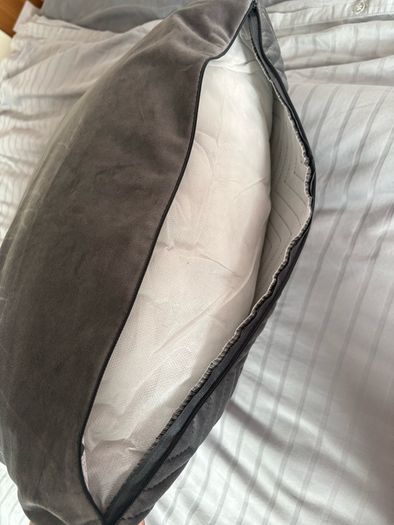 2 grey cushions