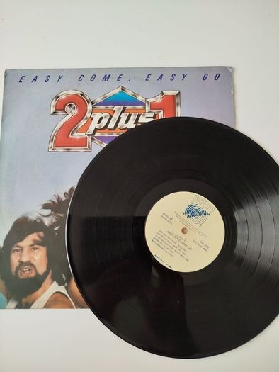 2Plus1 vinyl